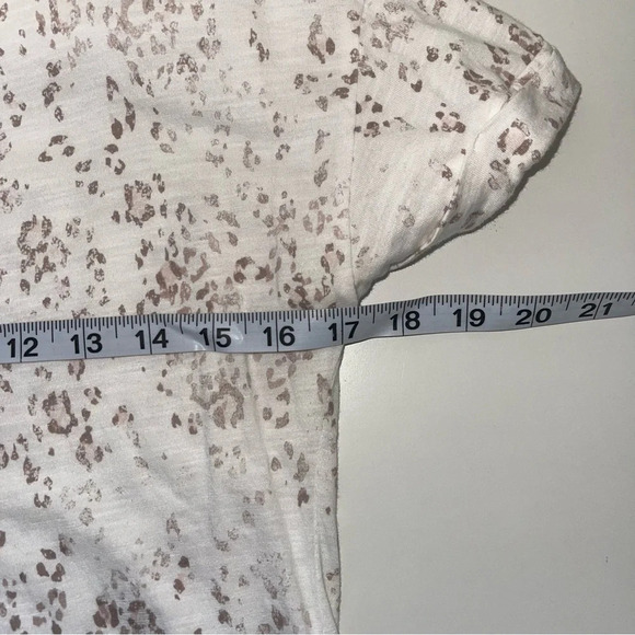 Maurices 24/7 White & Light Brown Animal Print Drop Shoulder Tee Small Women’s - Picture 6 of 9
